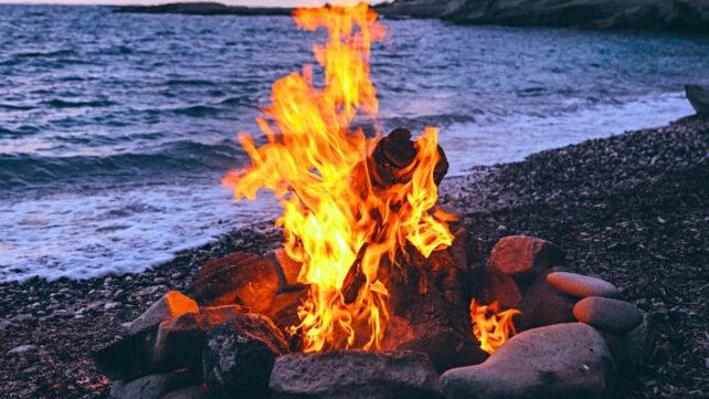 fire_on_beach_header-642x361-1.jpg