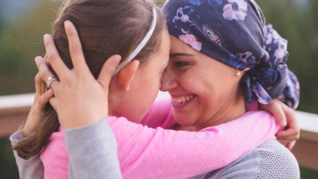 La sopravvivenza al cancro negli Stati Uniti ha raggiunto un traguardo elevato del 70%