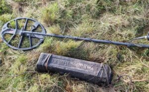 Due cercatori hanno trovato i lingotti di bronzo dell'Impero Romano