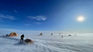Qualcosa d'Altro Usato per Guidare i Cambiamenti Climatici, i Nuclei di Ghiaccio Antichi Rivelano