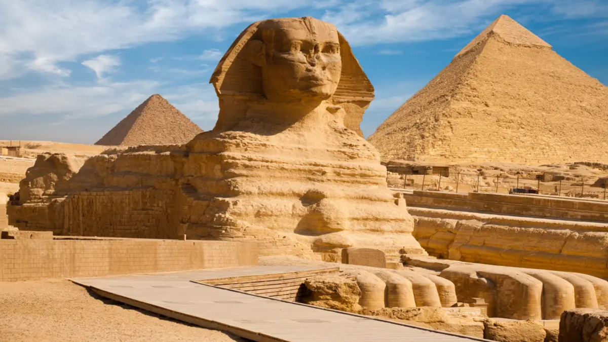 Una seconda sfinge e una megastruttura misteriosa si nascondono sotto l’altopiano di Giza