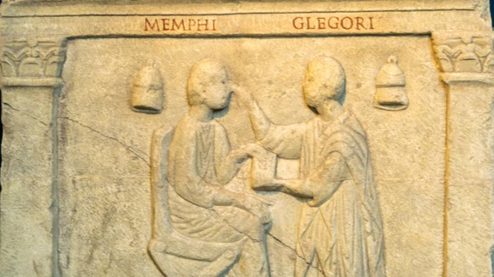 Rappresentazione di un esame oculistico, copia romana di un originale greco