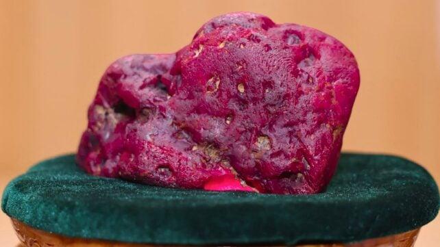 Myanmars-newly-discovered-ruby-642x361-1.jpg