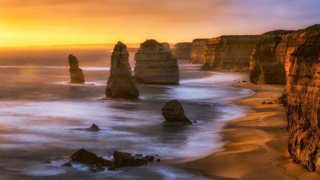 TwelveApostlesAtSunset-642x361-1.jpg