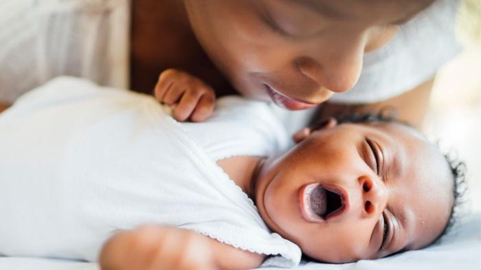 Sbadigliare è così contagioso che puoi prenderlo prima di nascere, suggerisce uno studio
