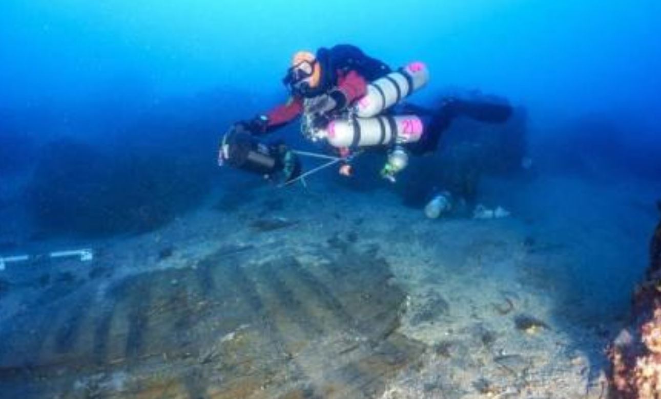 Lo scafo della Secca di Capistello torna alla luce dopo 2000 anni