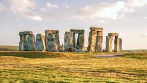Misterioso 'Prototipo' di Stonehenge Trovato a Poche Miglia dal Monumento Famoso in Tutto il Mondo