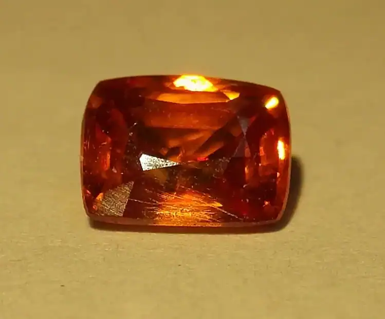 Questo è il minerale più raro al mondo. È stato trovato una sola volta