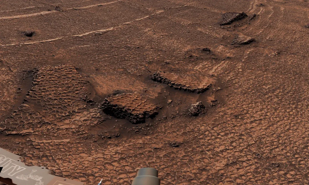 Il rover cinese Zhurong scopre un mare di poligoni sulla superficie di Marte