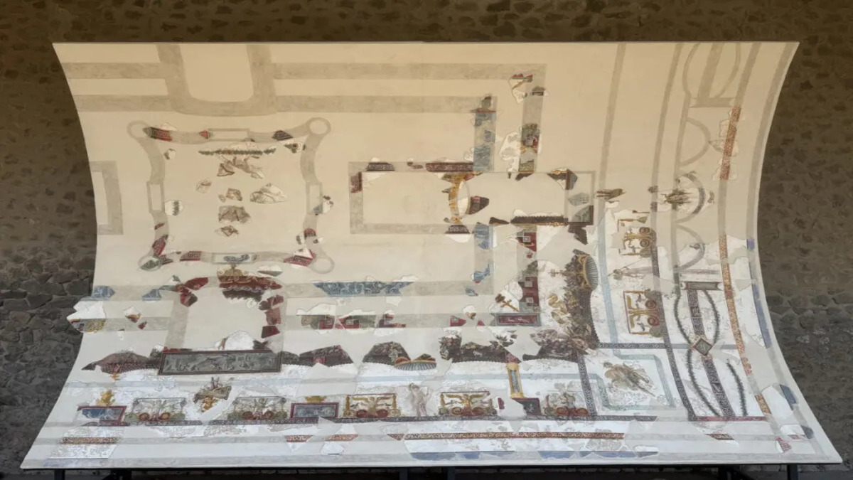 Pompei, torna alla luce un antico affresco: restaurata la storia d’amore tra Dioniso e Arianna