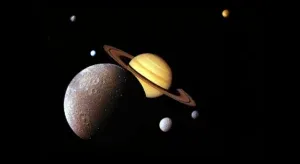 Oltre Titano ed Encelado: le bizzarre lune minori che spiegano i segreti di Saturno