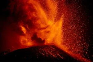 Trovato sotto l’Inghilterra un vulcano ancestrale: 454 milioni di anni fa scatenò un’eruzione pari a migliaia di bombe atomiche