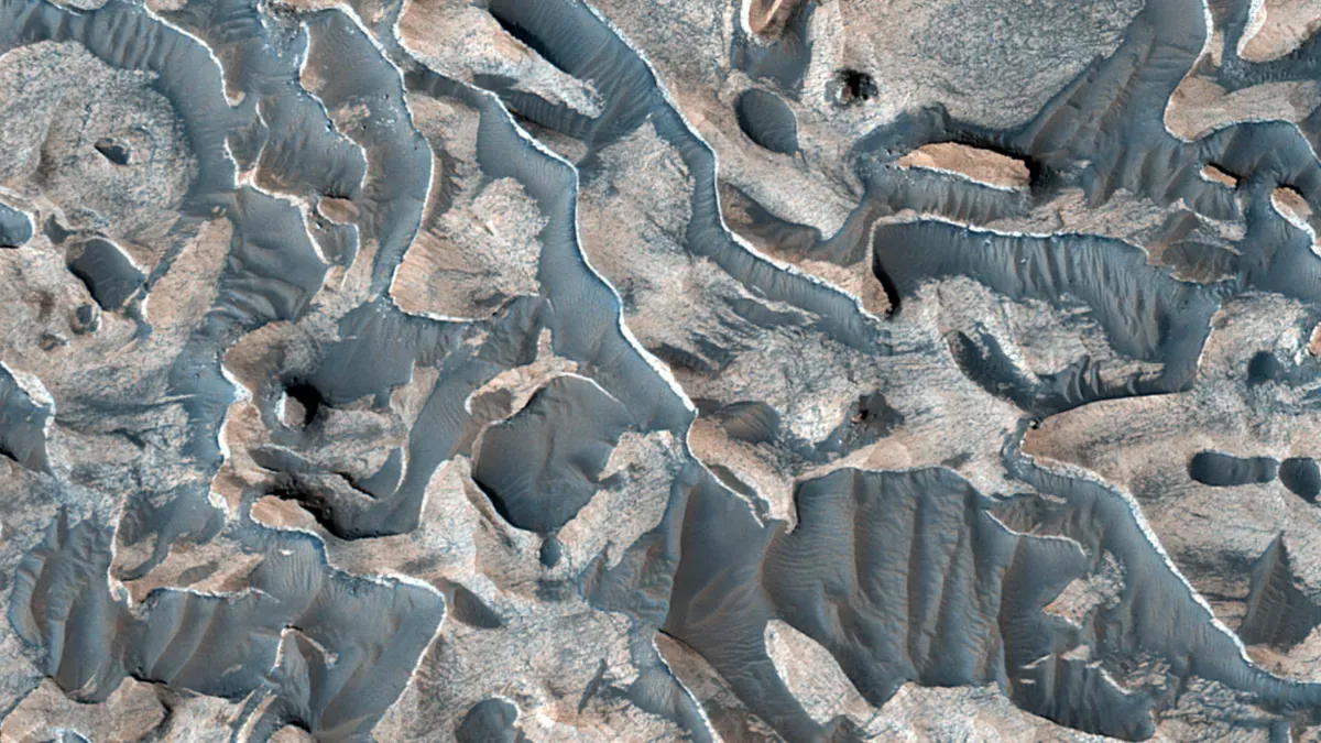 Tra le rocce del Pianeta Rosso affiorano depositi identici alle nostre barriere coralline