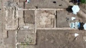 Gli archeologi potrebbero aver trovato la scuola dove Aristotele insegnò ad Alessandro Magno