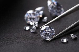 Pinzette per diamanti scintillanti