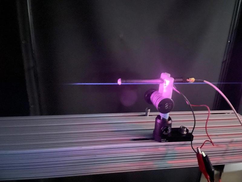 Antenna a fascio di plasma laser