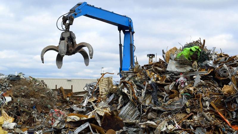 La composizione chimica dei rottami metallici varia spesso notevolmente e può contenere elementi indesiderati.