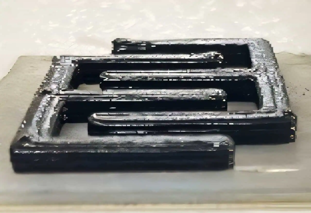 Un calcestruzzo stampato in 3D può immagazzinare elettricità mentre sostiene un edificio