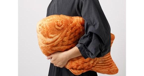 Gli enormi cuscini a forma di wagashi trasformeranno la tua dolce casa in una casa dolce come i dolci giapponesi