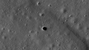 La NASA vuole esplorare un enorme cratere sulla Luna. Ecco cosa potrebbe nascondere